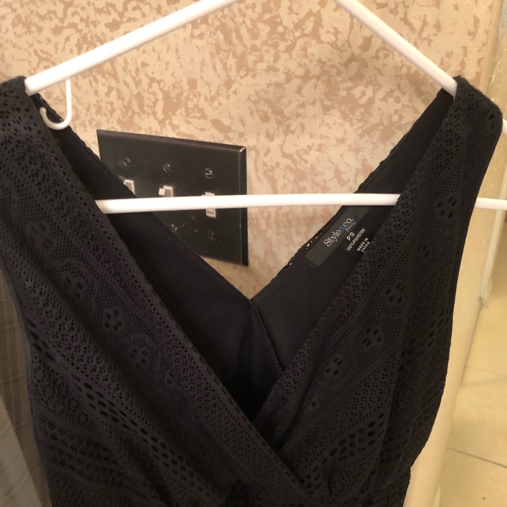 Cute little black dress. No tags but never worn.